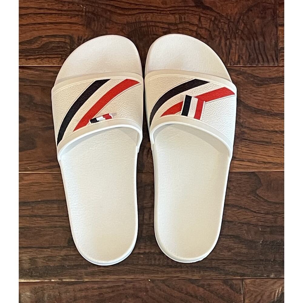$475 NIB Thom Browne White Molded Pool Slides W/Diagonal Stripe Size 7 - Picture 7 of 10